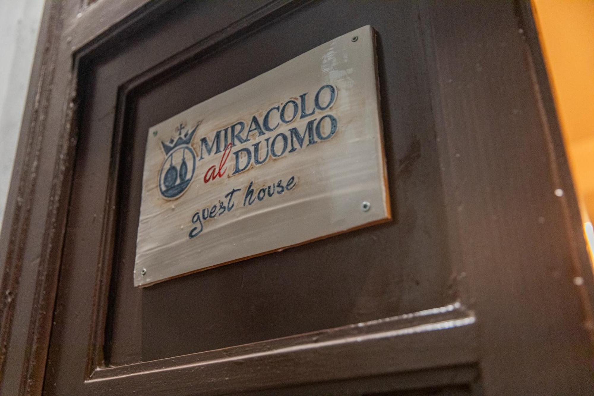 נאפולי Miracolo Al Duomo Smart Accomodations מראה חיצוני תמונה
